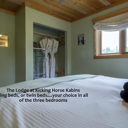 Kicking Horse Kabins Golden Exteriör bild